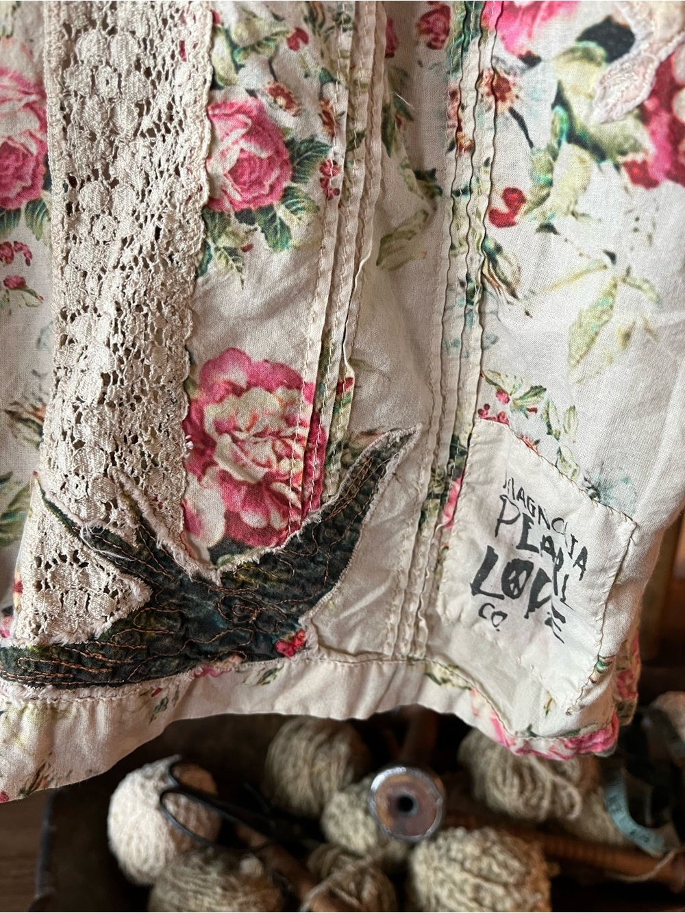 🌺 Magnolia Pearl Floral Dejah Blouse - Picture 13 of 17